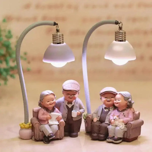 MINI LOVING COUPLE SCULPTURE