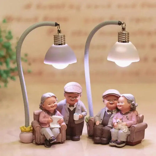 MINI LOVING COUPLE SCULPTURE